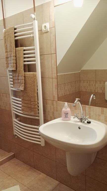 Apartament Agnes Vendeghaz Gyula Zewnętrze zdjęcie